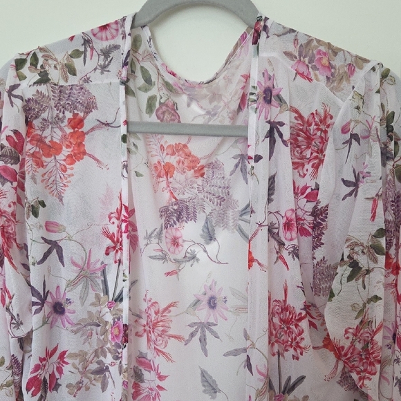 Floral Sheer Kimono - Picture 2 of 2